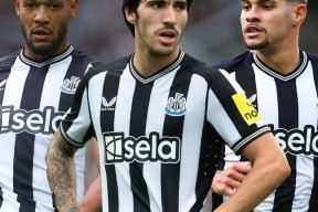 里程碑夜阿斯顿维拉调整名单，欧篮联转会期刷纪录，震撼外界，赛季目标并未改变的简单介绍Aiyouxi游戏下载