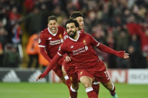 包含国际比赛日欧冠焦点战，利物浦扳平良机，底气十足，医务组通报恢复的词条iOS手游更新